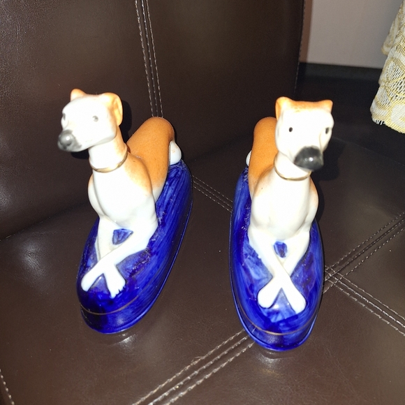 Staffordshire Vintage Pair Of Greyhound Or Whippet Dogs.bases Are A Bit Differen